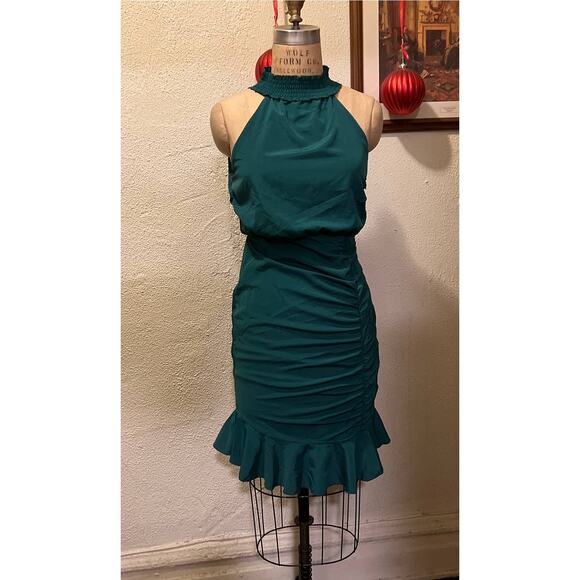 Area Stars Halter Neck Ruched Mini Dress in Green Size M - Picture 3 of 13